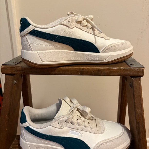 Puma Sneakers - Picture 4 of 5
